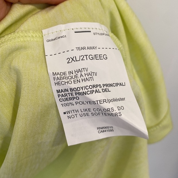 UNDER ARMOUR v-neck short sleeve plus size workout shirt - Picture 5 of 7